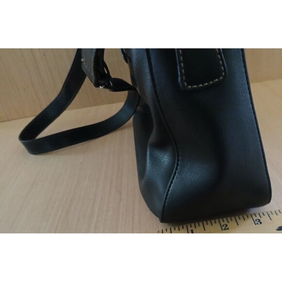 Liz Claiborne Black Shoulder Bag Adjustable Strap Front & Back Pockets - Picture 14 of 15